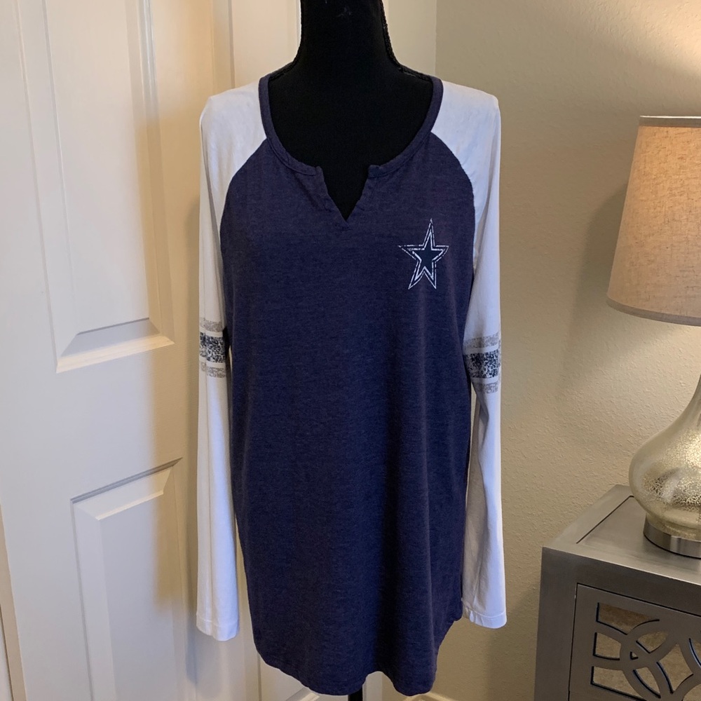 Women's Dallas Cowboys Long Sleeve Shirt. Size 1X